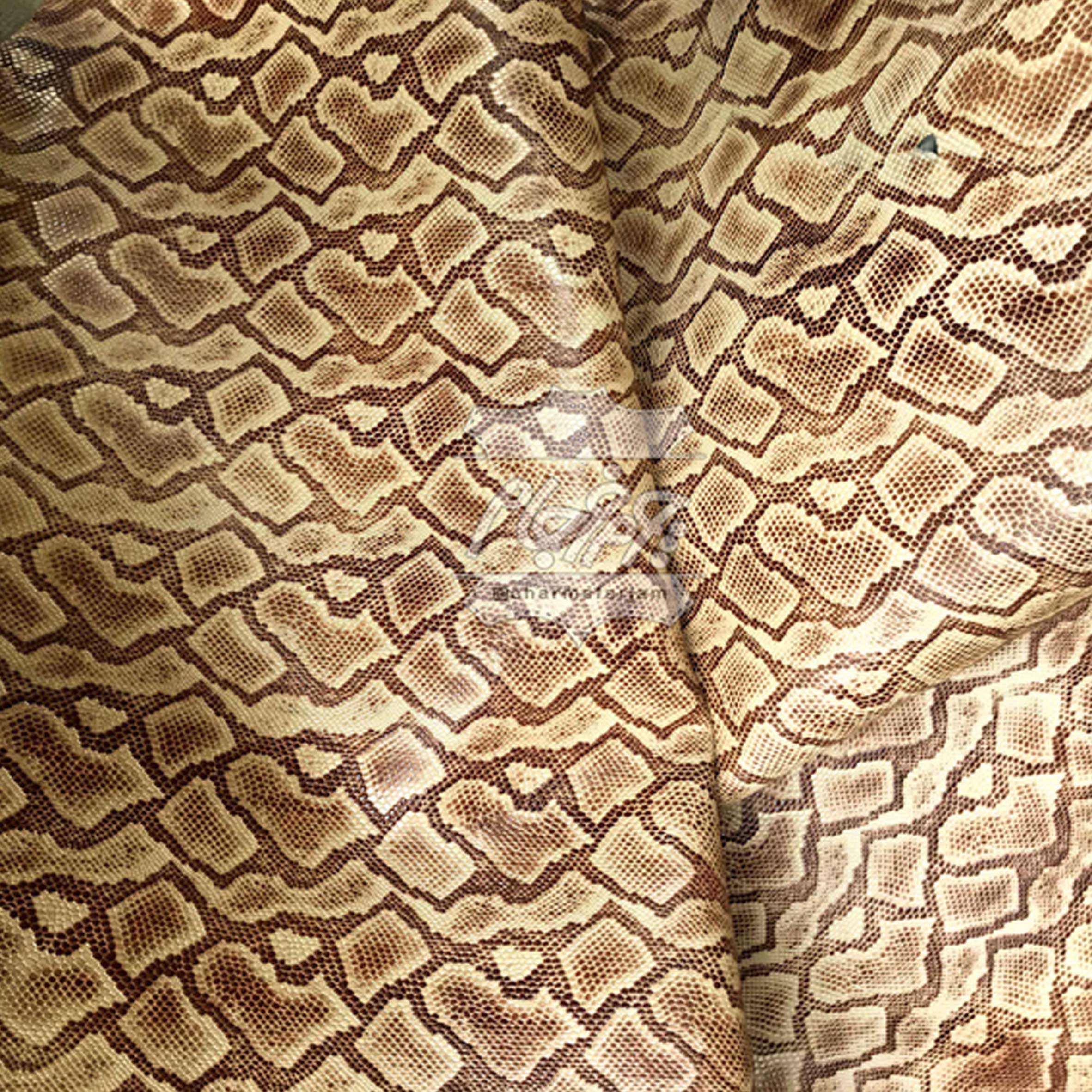 چرم گاوی طرح snake (ماری) رنگ کرم قهوه ای