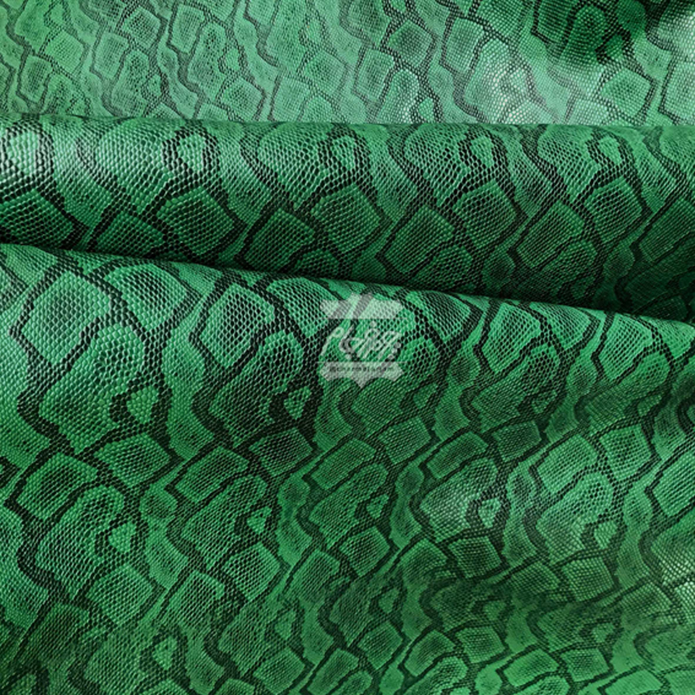 چرم گاوی طرح snake (ماری) رنگ سبز روشن