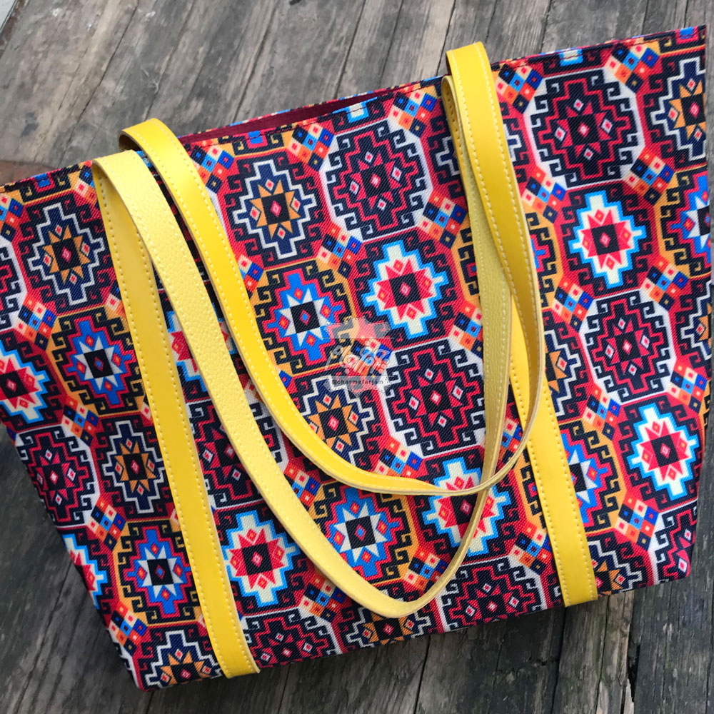 پارچه کیفی طرح گل سنتی